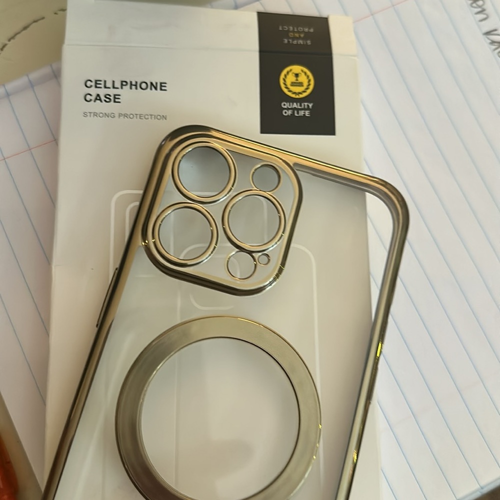 Iphone 15 pro Max - MagSafe phone case. NIB